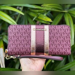 Michael Kors Jet Set Travel LG Continental Wallet MK Center Stripe Oxblood